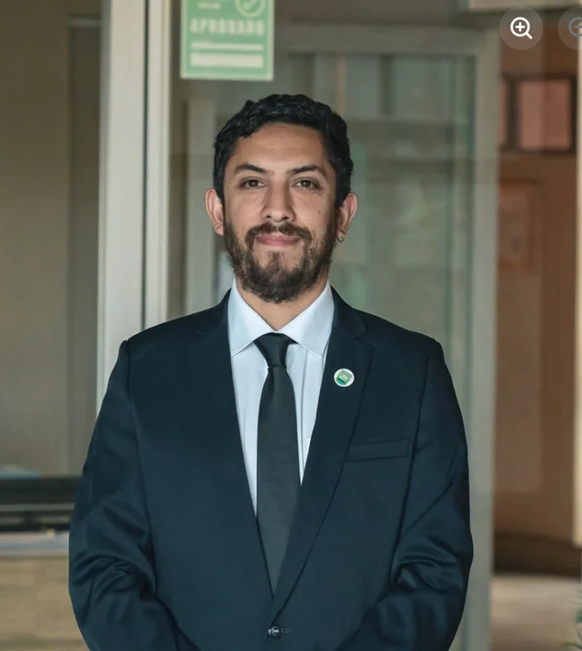 Carlos Marín – Trabajador Social